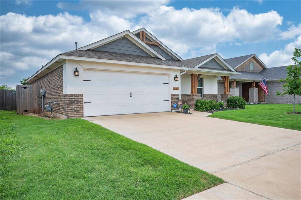 3308 Pagoda Pead DR, Yukon, OK 73099