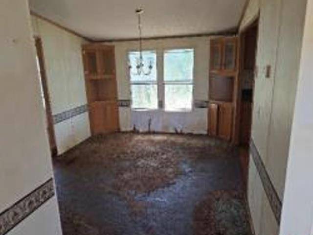 401 E 1st ST, Foss, OK 73647