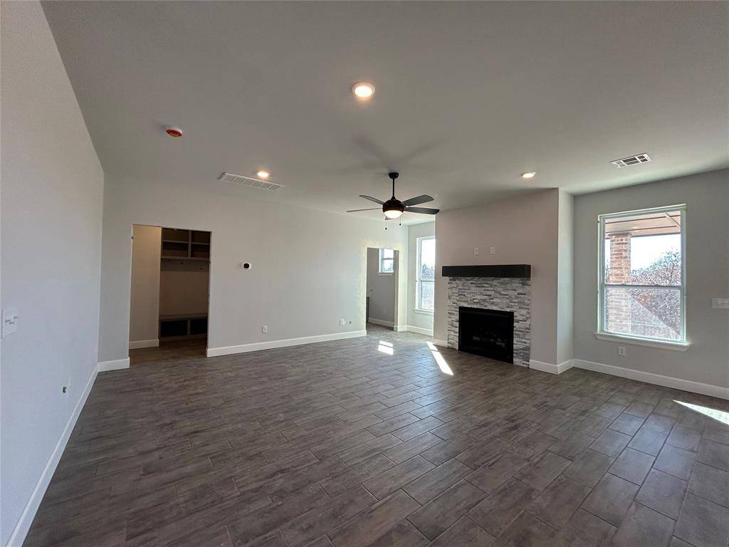 1313 Lighthorsemen WAY, Choctaw, OK 73020