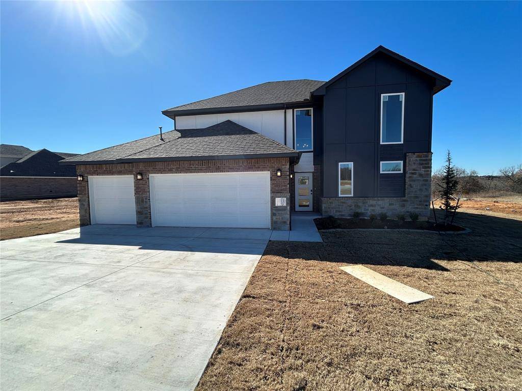 1313 Lighthorsemen WAY, Choctaw, OK 73020