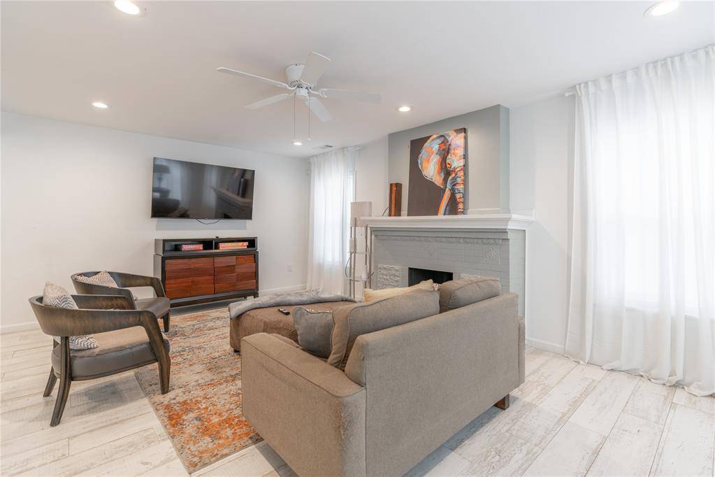 701 NE 24th ST, Oklahoma City, OK 73105