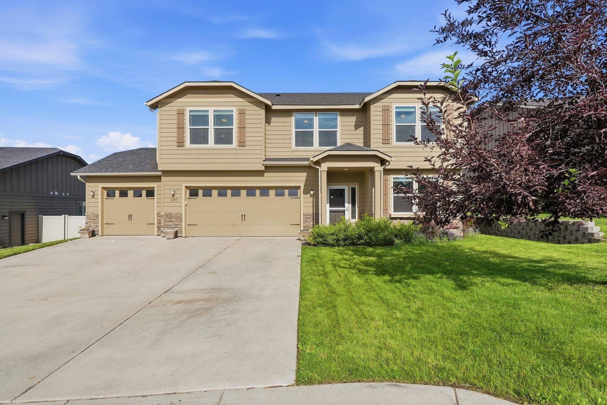 6909 S Woodhaven Dr, Spokane, WA 99224