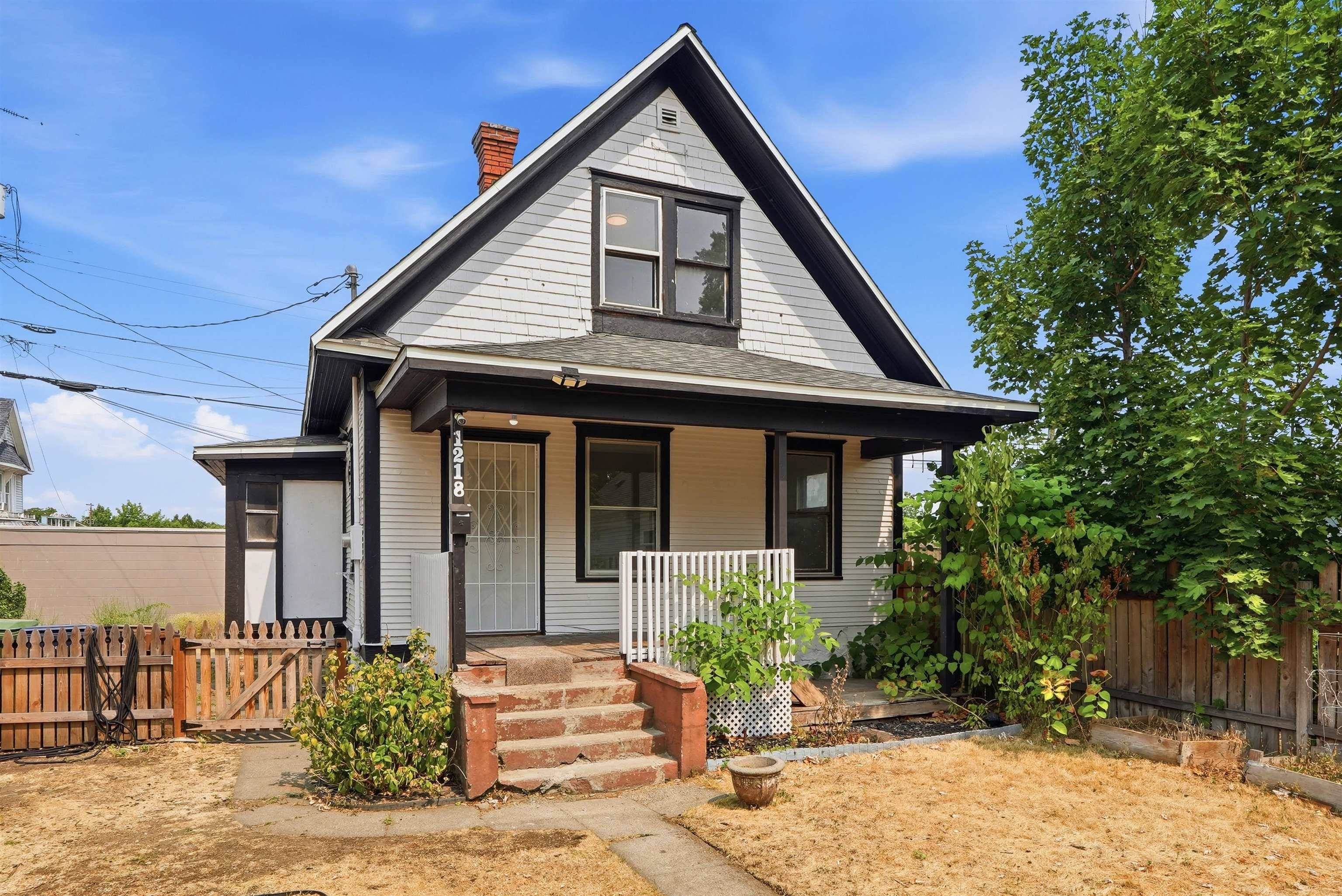 1218 W Shannon Ave, Spokane, WA 99205