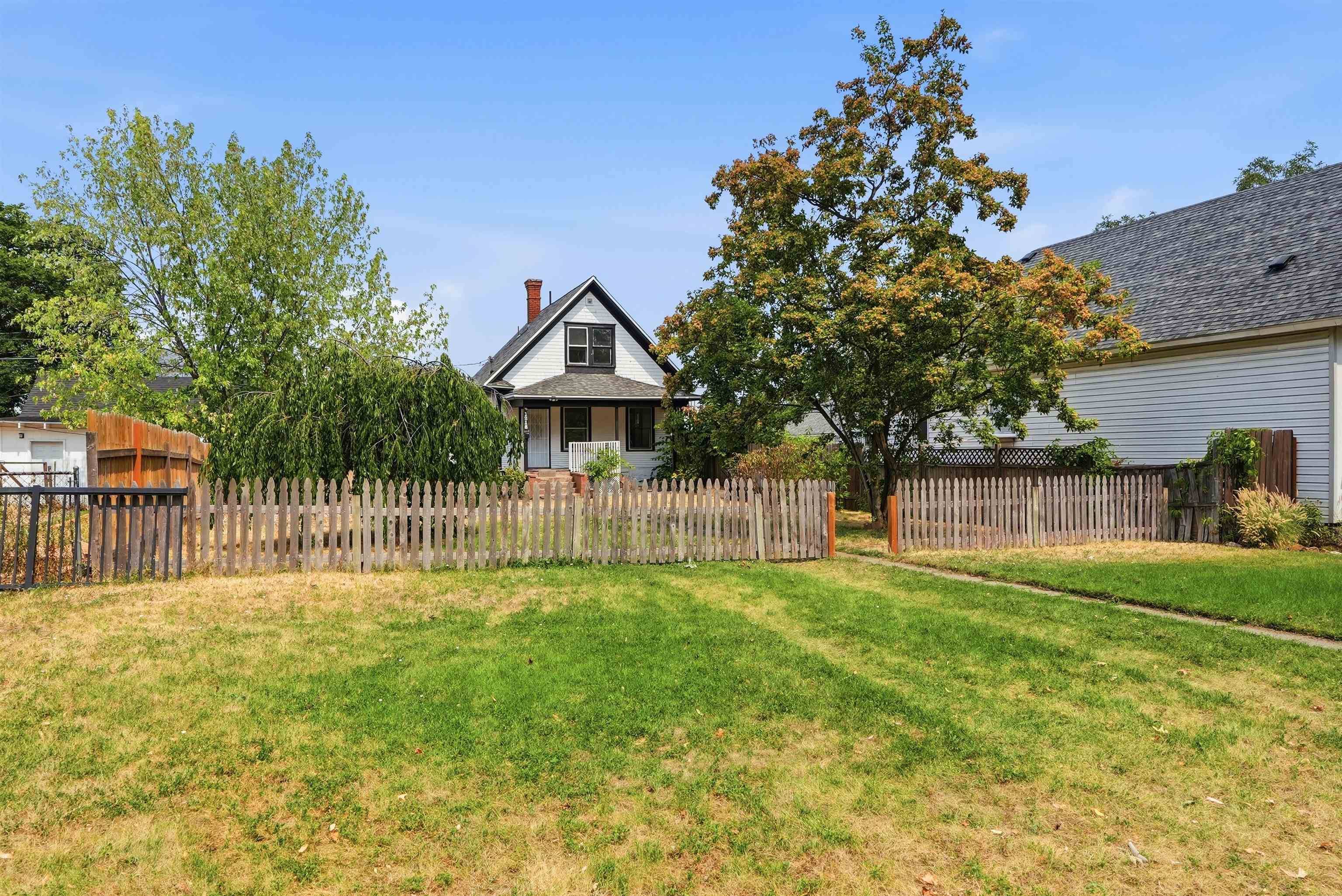 1218 W Shannon Ave, Spokane, WA 99205