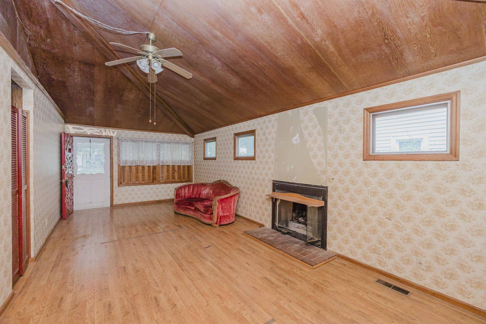 1120 Pineridge St., Wichita, KS 67218