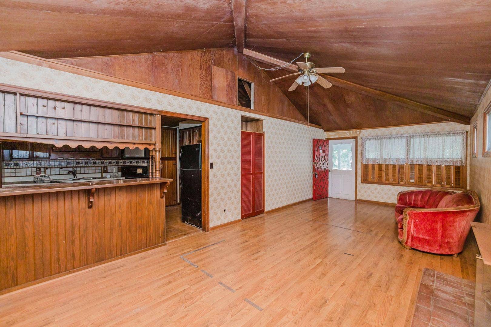 1120 Pineridge St., Wichita, KS 67218