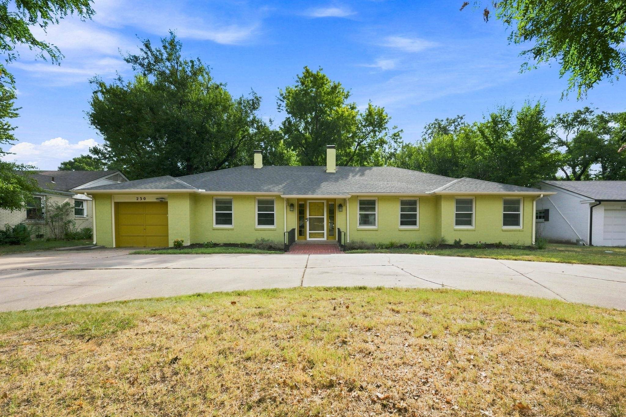 230 N Edgemoor, Wichita, KS 67208