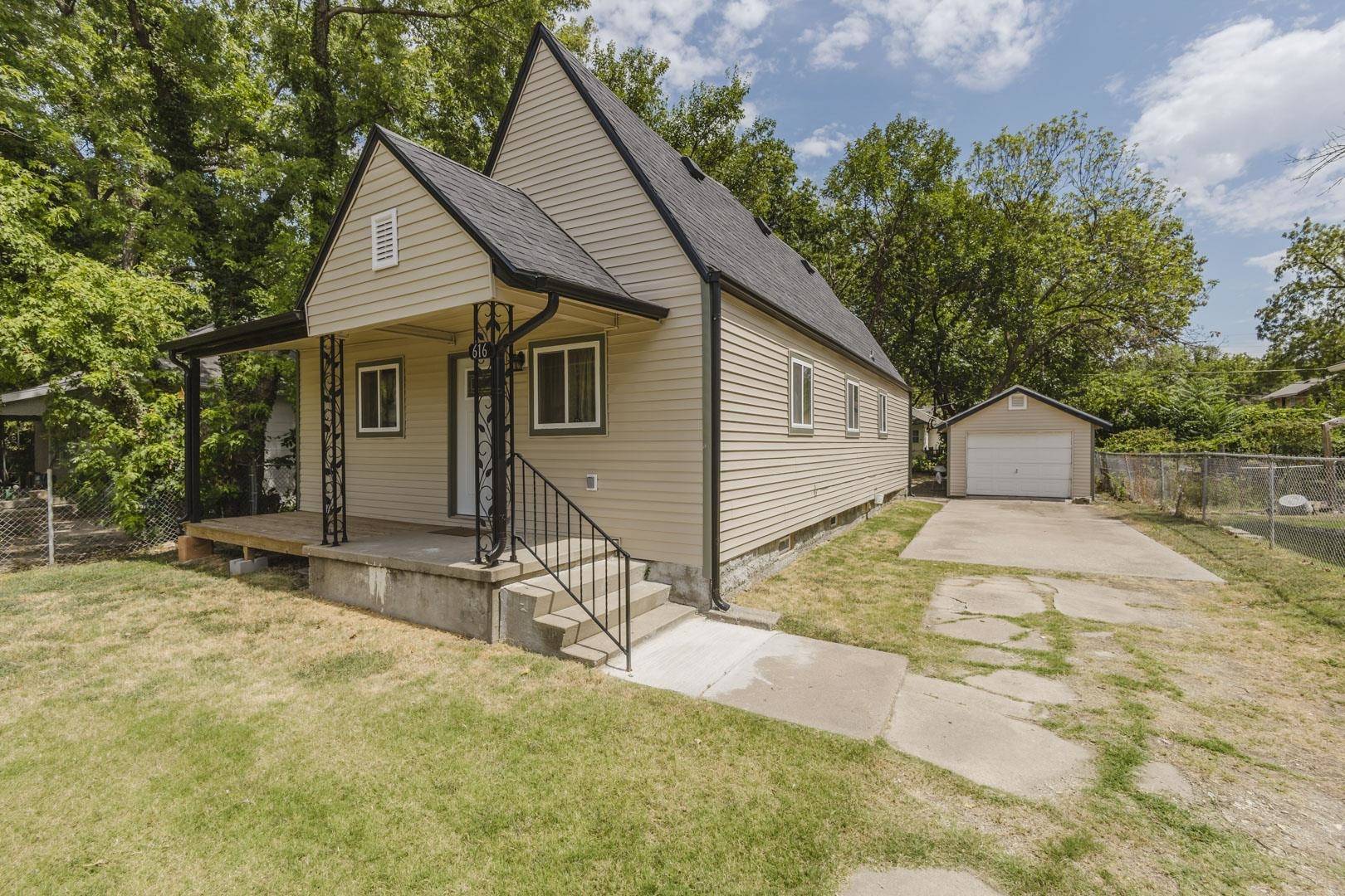 616 N Madison, Wichita, KS 67214