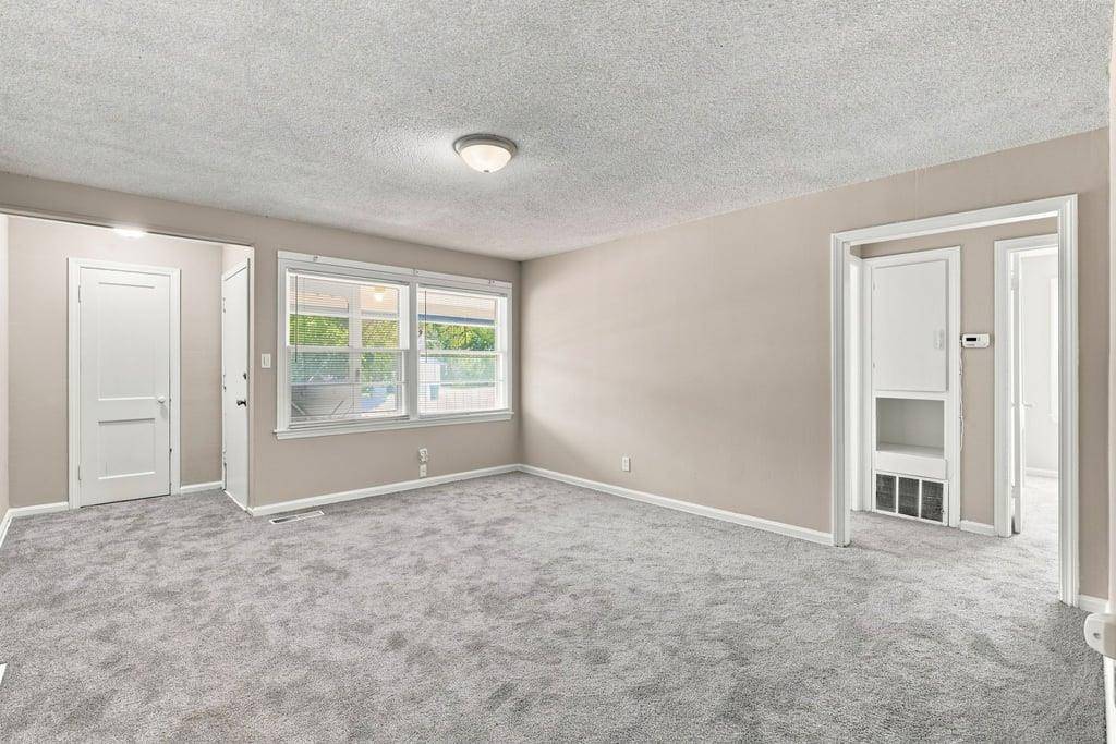 2561 S Hydraulic Ave., Wichita, KS 67216