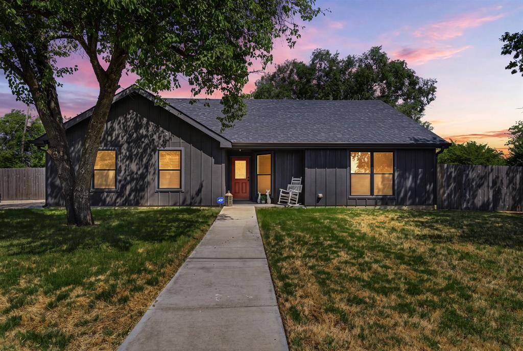 100 Hoover Avenue, Whitney, TX 76692