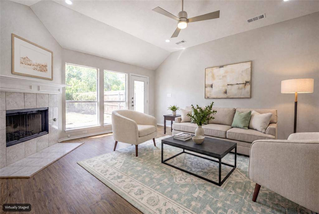 562 Continental Drive, Lewisville, TX 75067