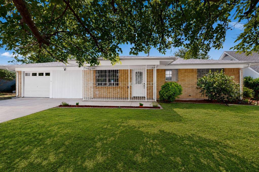 5451 Lubbock Avenue, Fort Worth, TX 76133