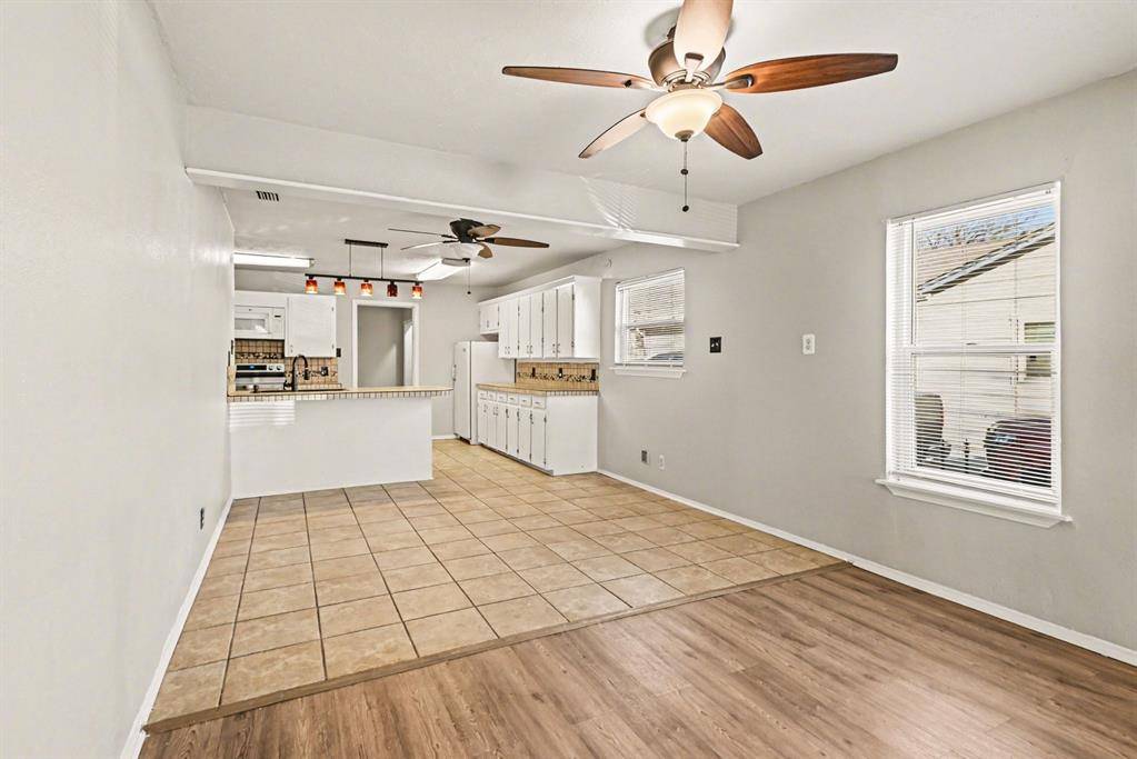 3720 Stanley Avenue, Fort Worth, TX 76110
