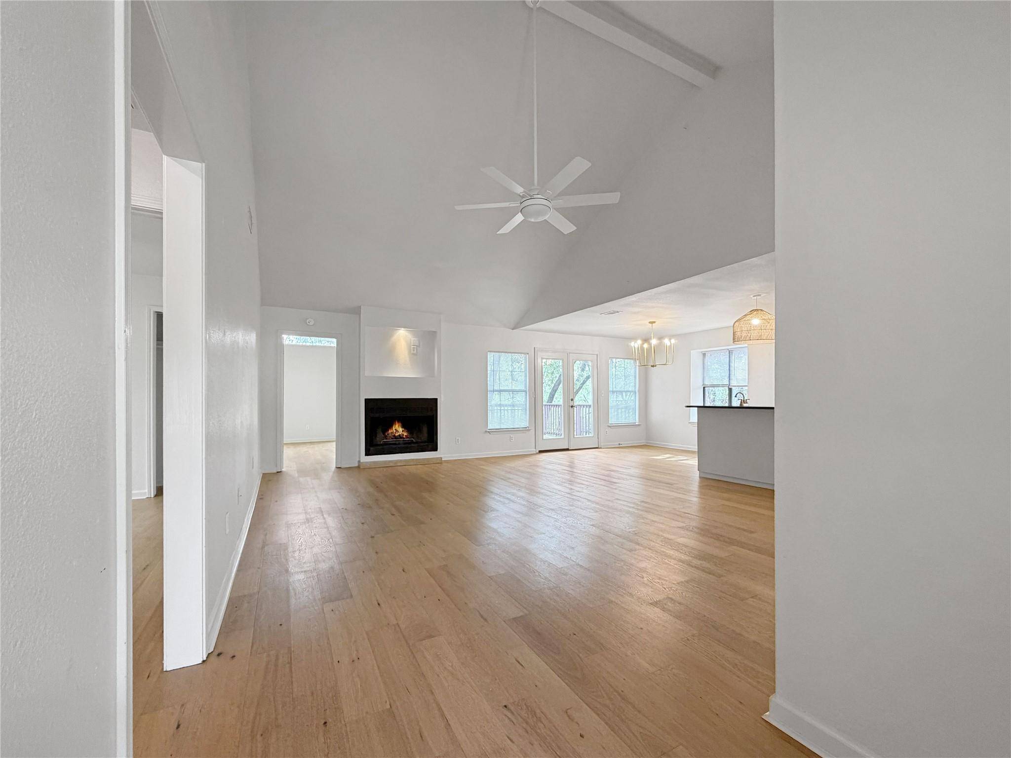 34 Pebblebrook LN, Wimberley, TX 78676