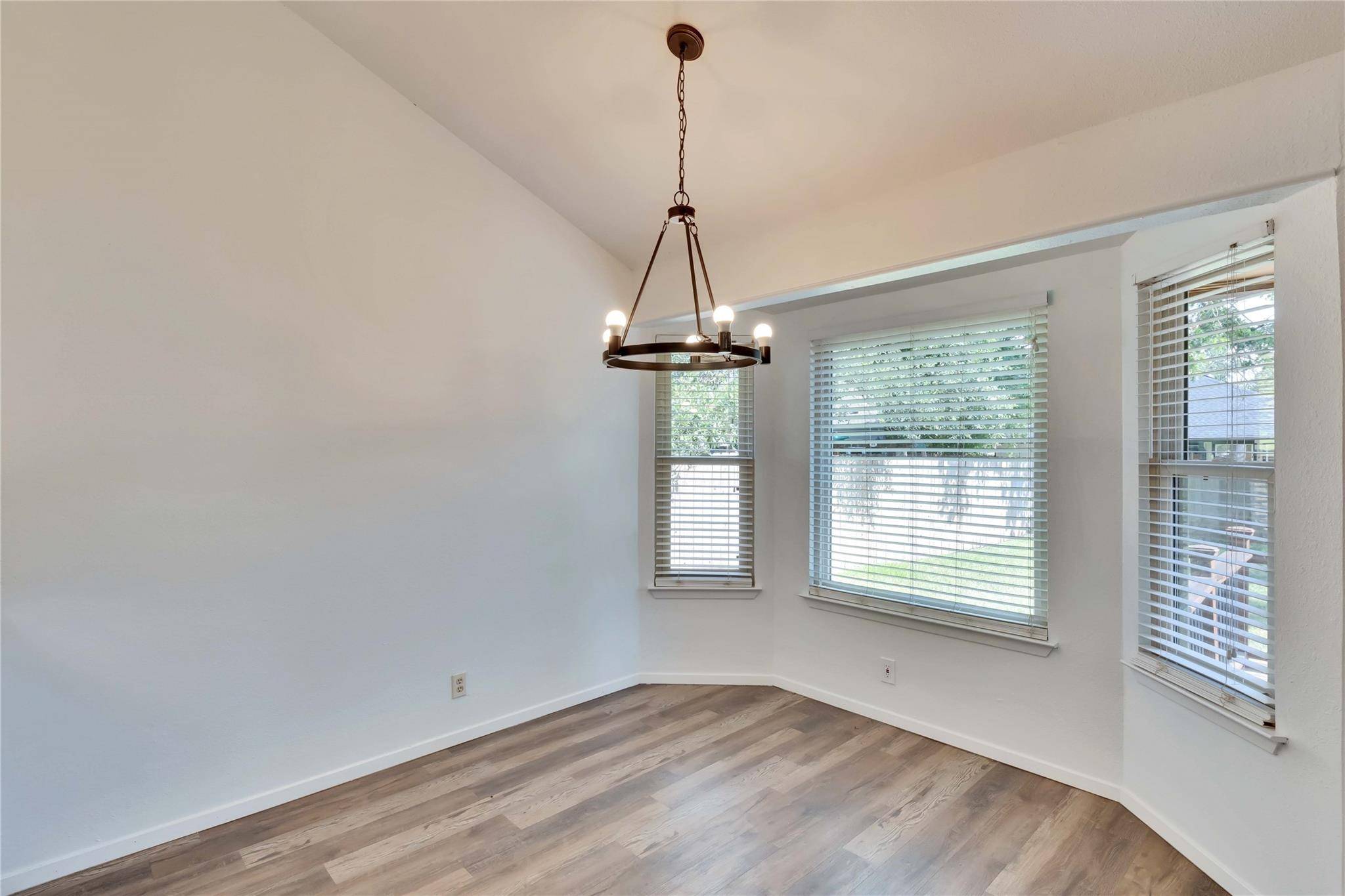 3411 Monument DR, Round Rock, TX 78681