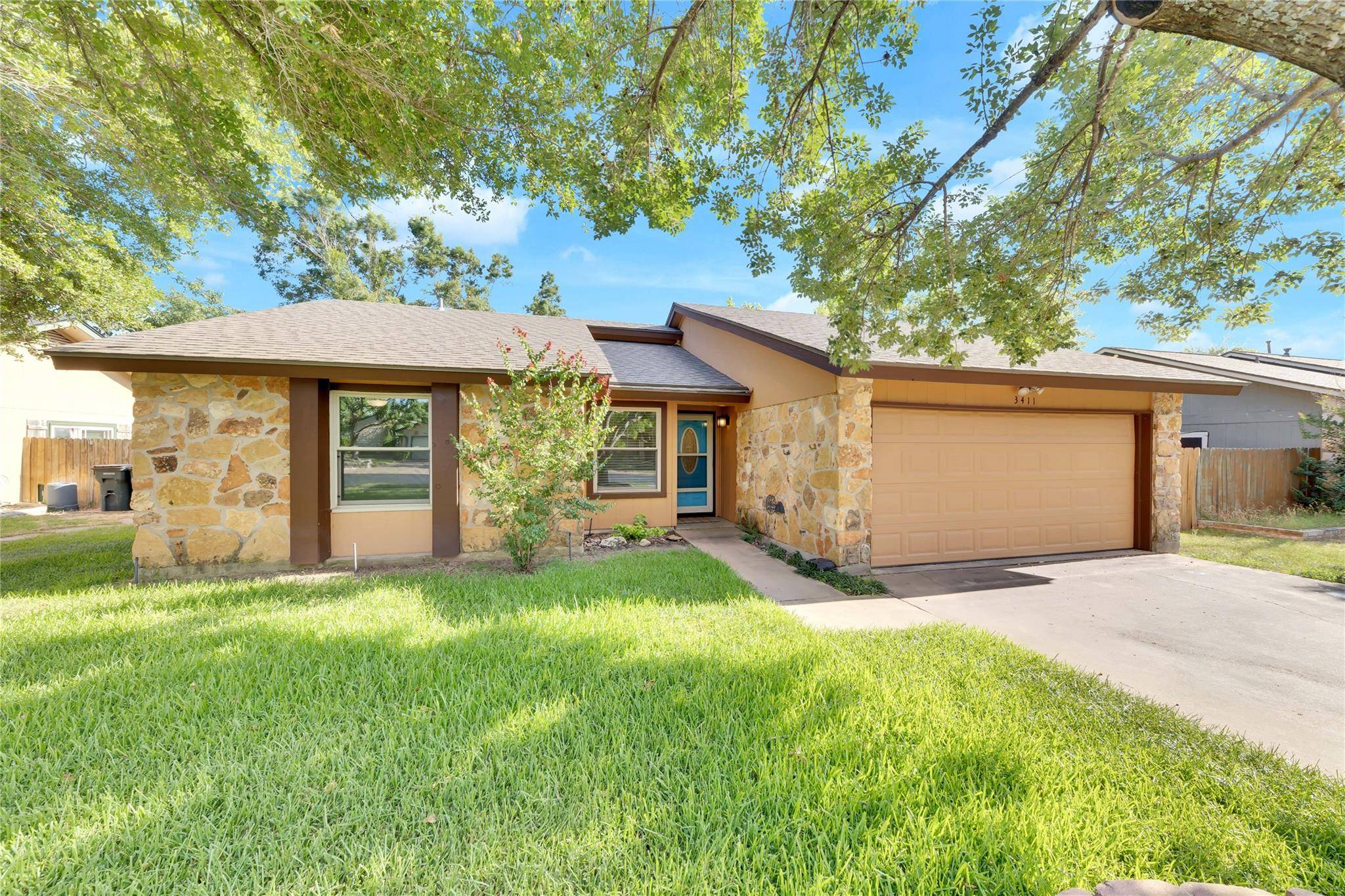 3411 Monument DR, Round Rock, TX 78681