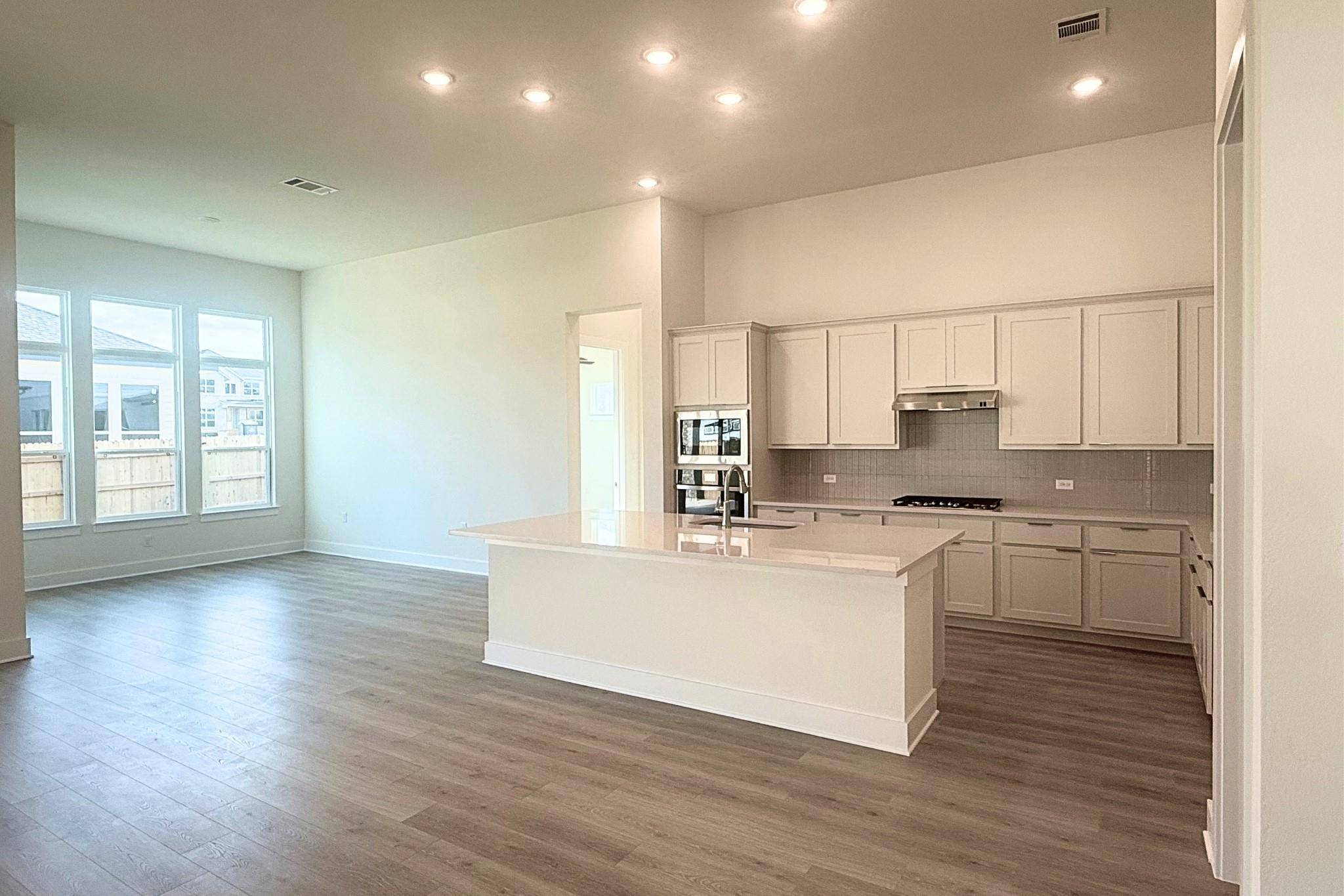 17313 Silverman DR, Pflugerville, TX 78660