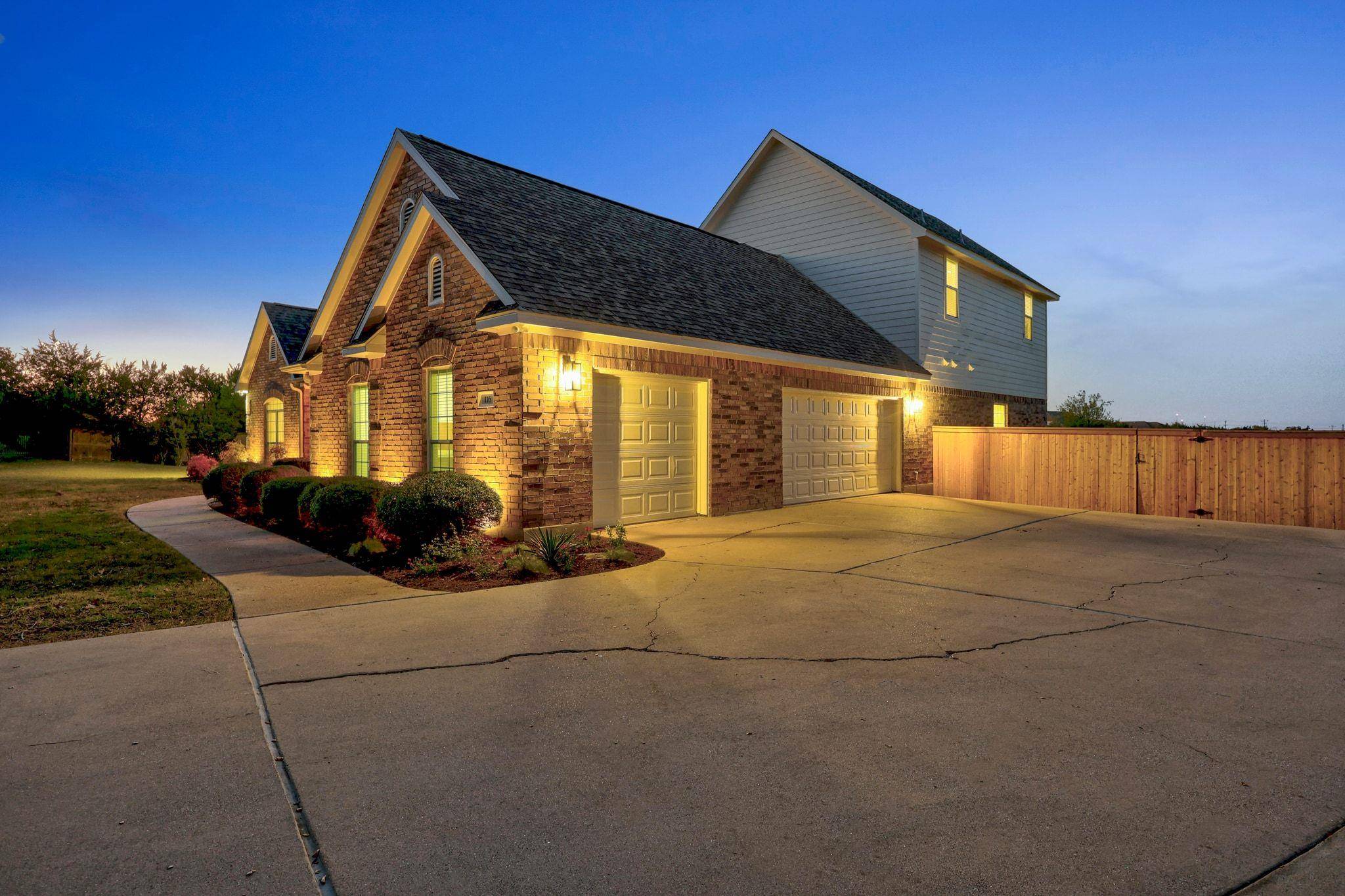 116 Oak Plaza DR, Georgetown, TX 78628