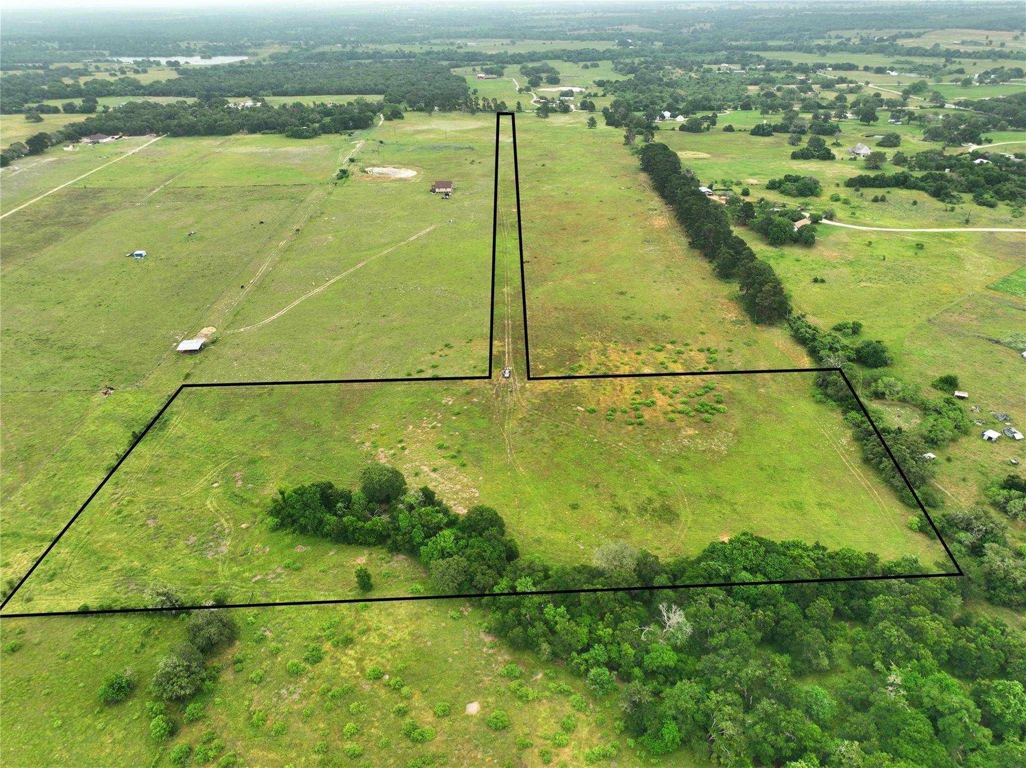 1450 Cattlemens Row #Tract 3, Lockhart, TX 78644