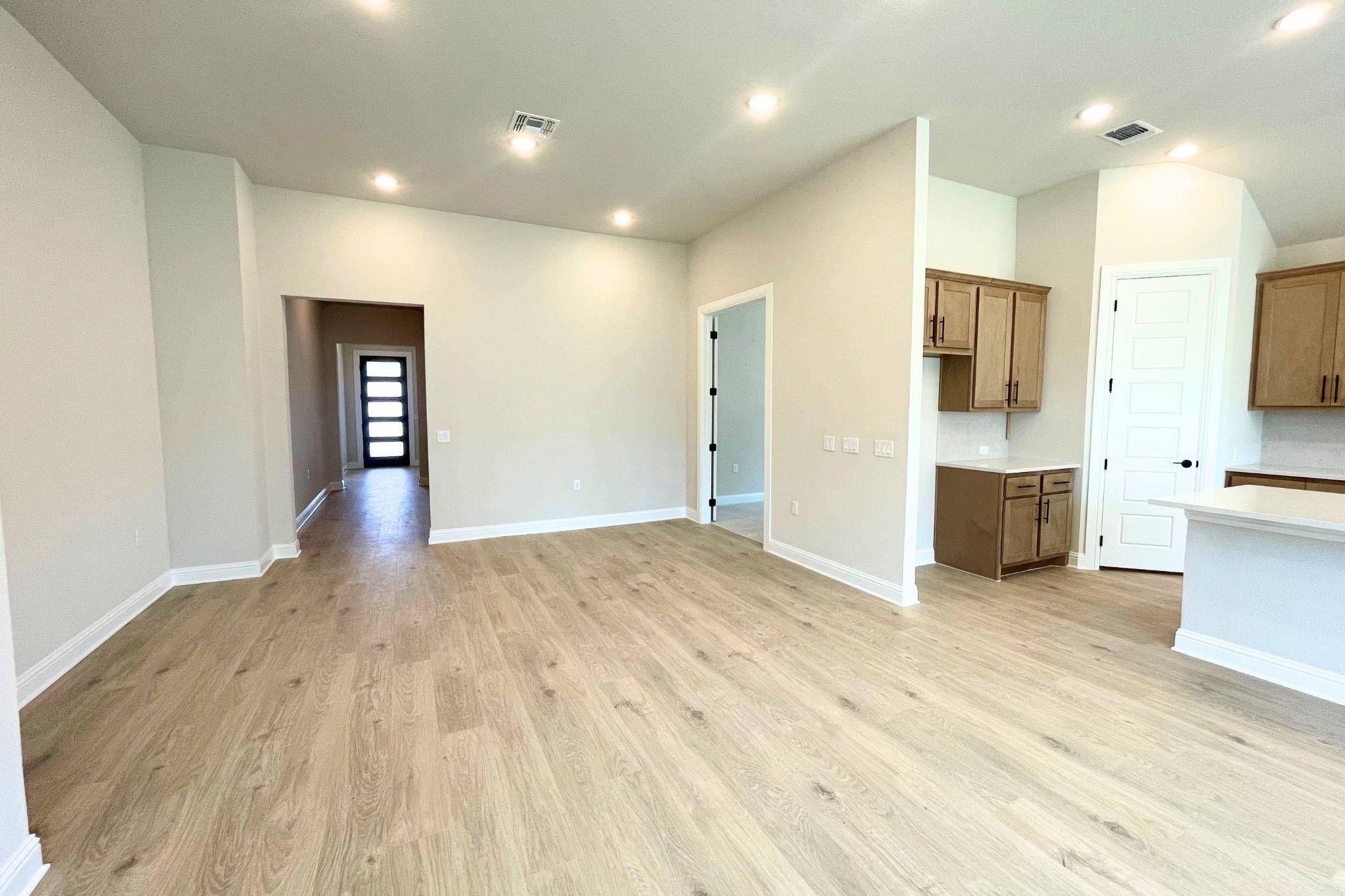 9605 Gladsome PATH, Manor, TX 78653