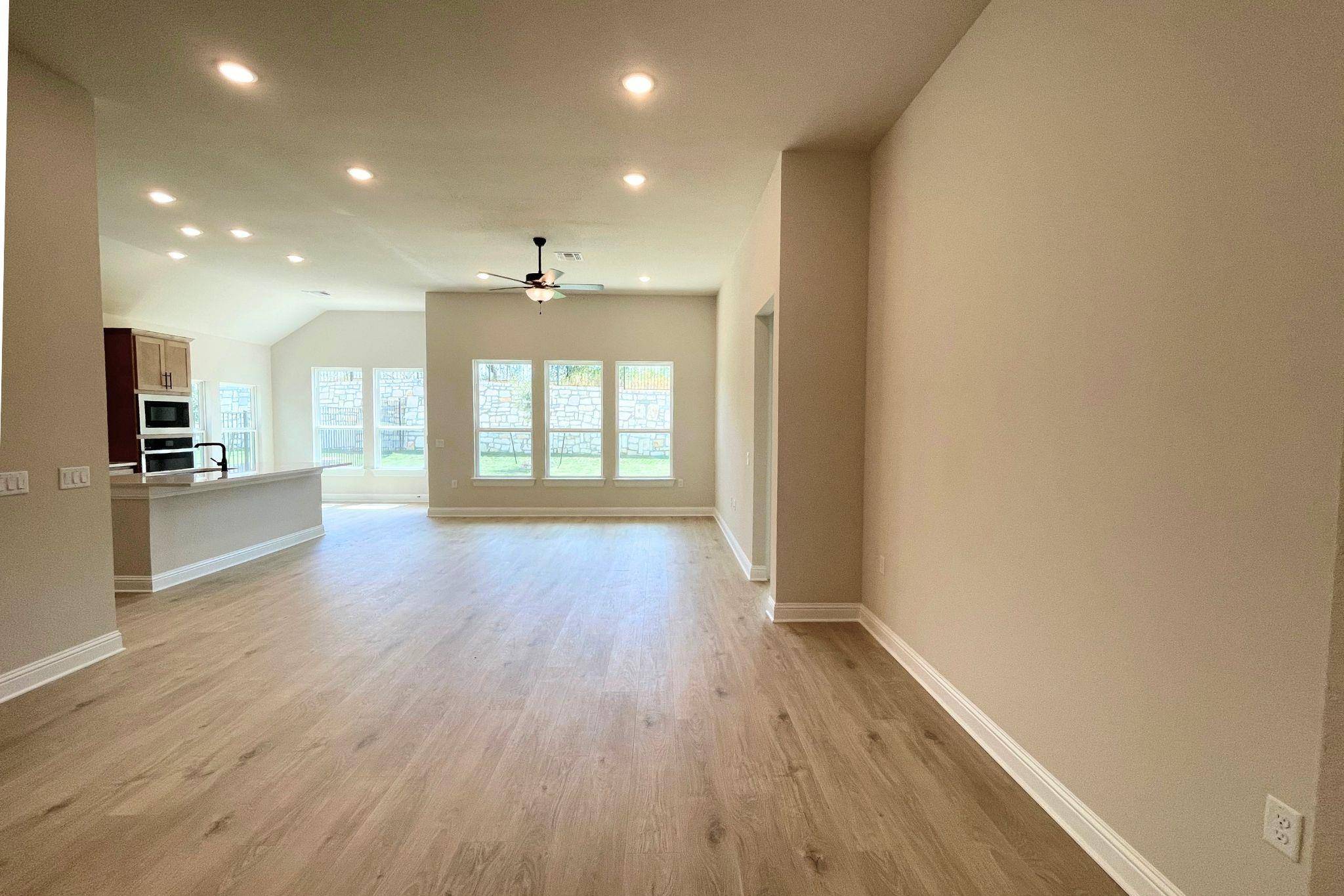 9605 Gladsome PATH, Manor, TX 78653