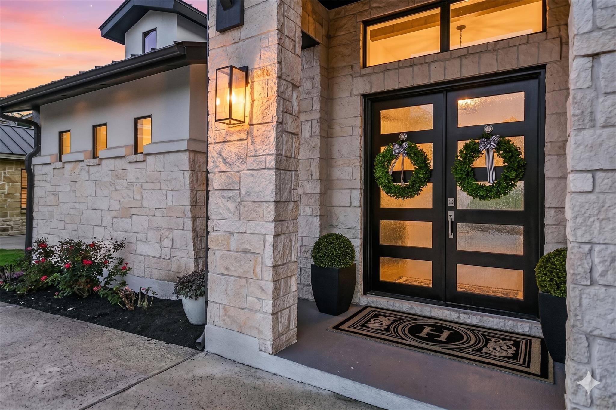 810 Crestone Stream DR, Austin, TX 78738