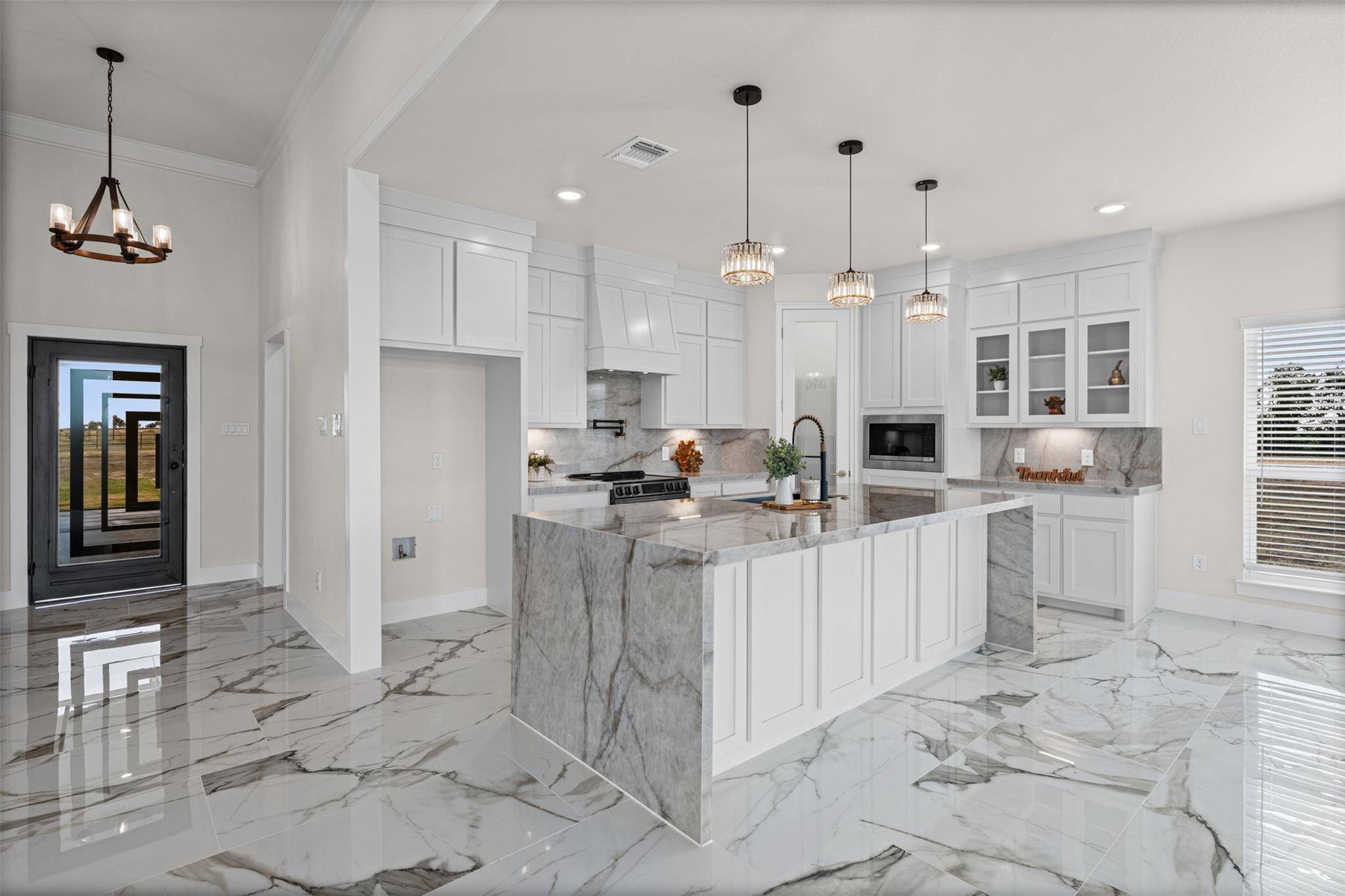 4815 West Farm To Market 485, Buckholts, TX 76518