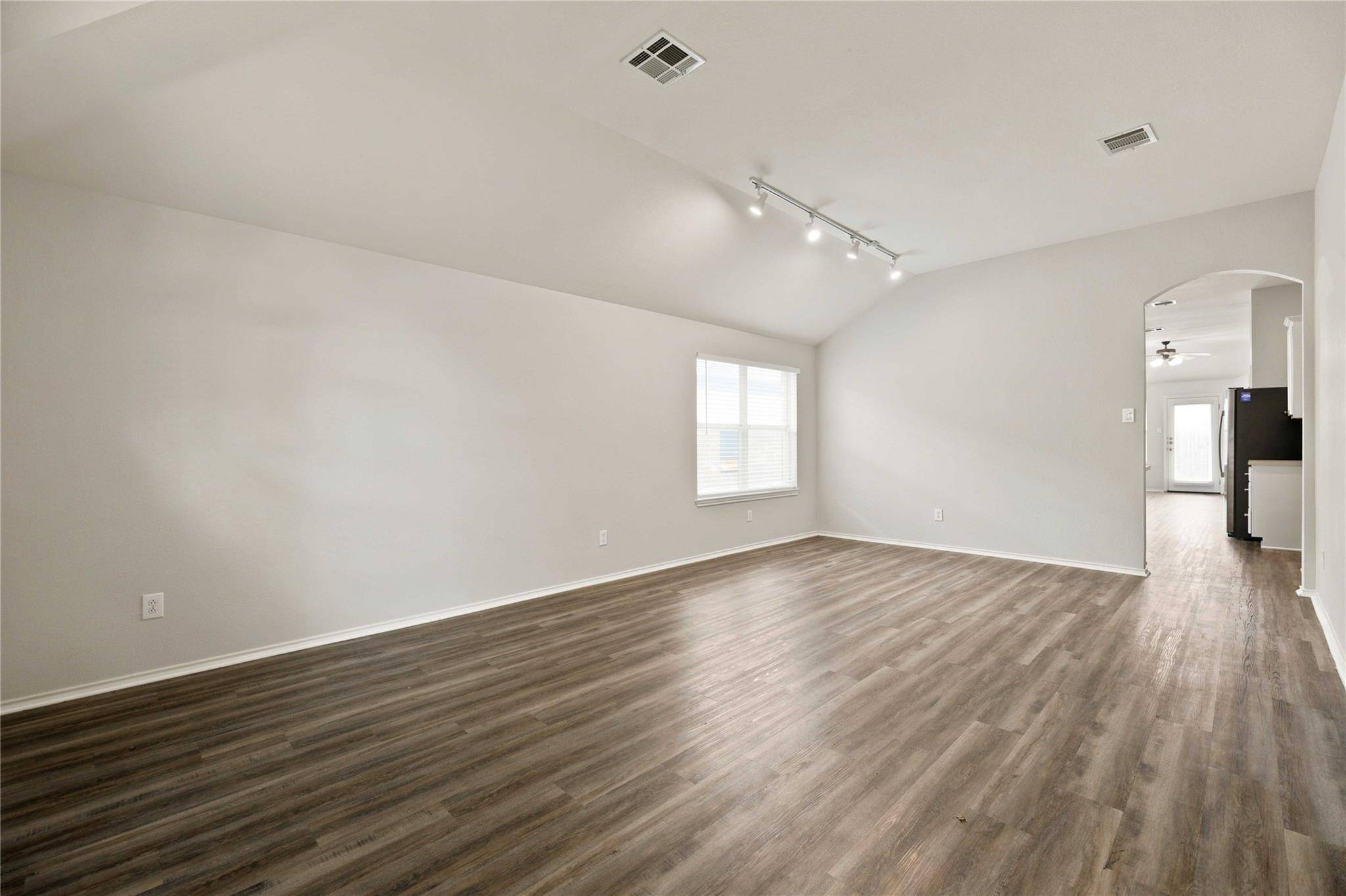 2020 Rachel LN, Round Rock, TX 78664