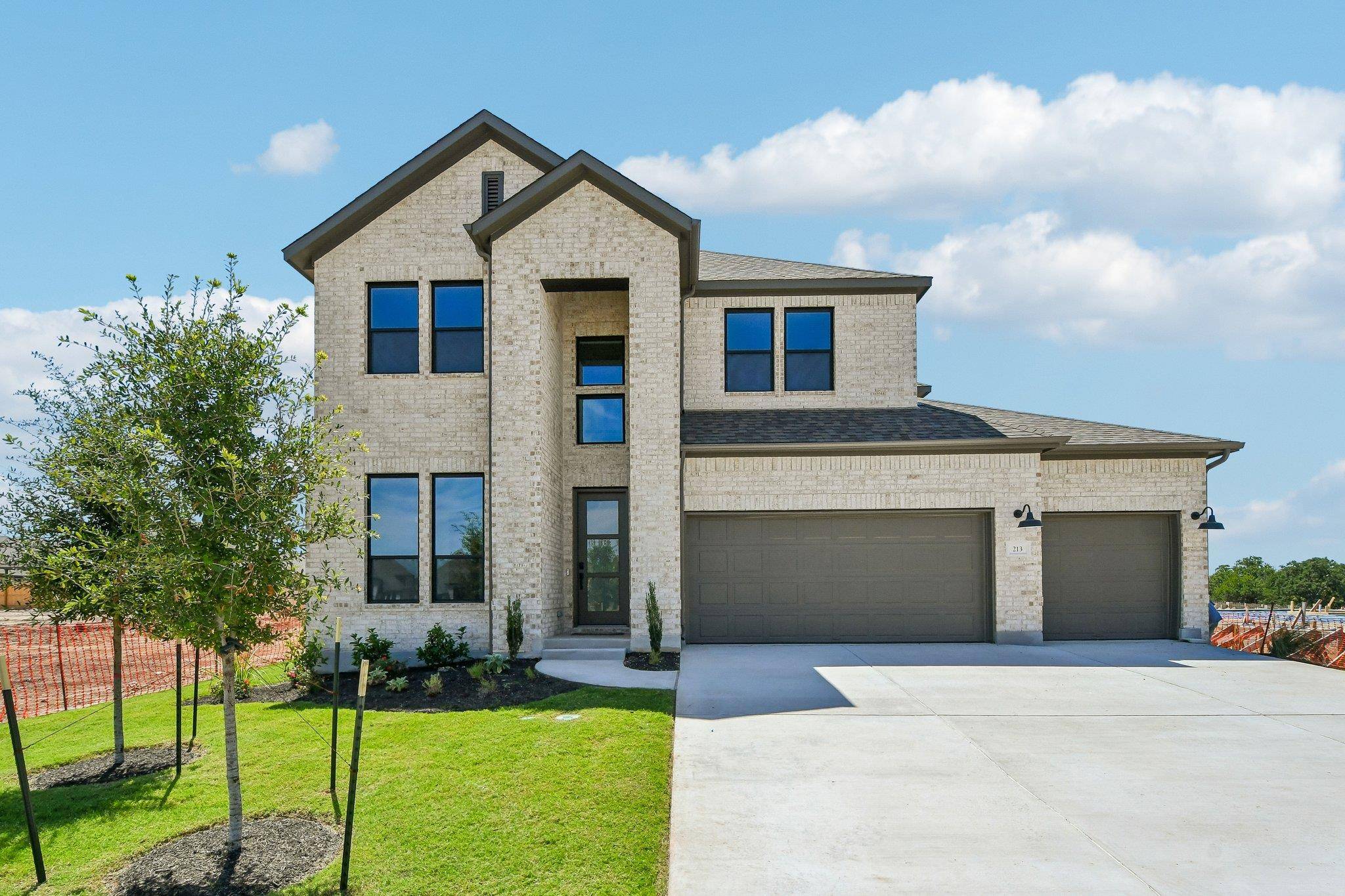 213 Borrego BND, Liberty Hill, TX 78642