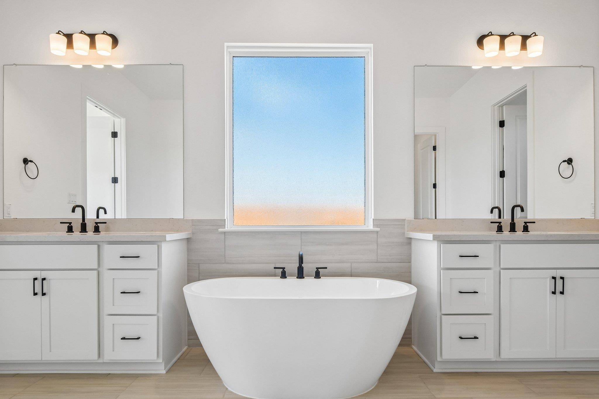 213 Borrego BND, Liberty Hill, TX 78642