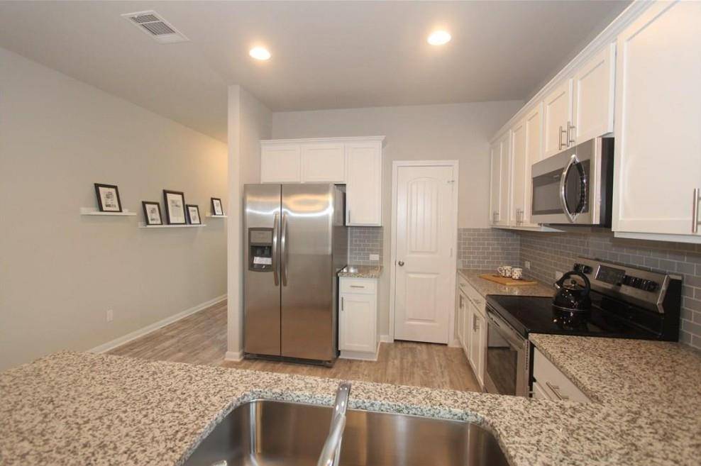 457 Galway Bay LN, Georgetown, TX 78626