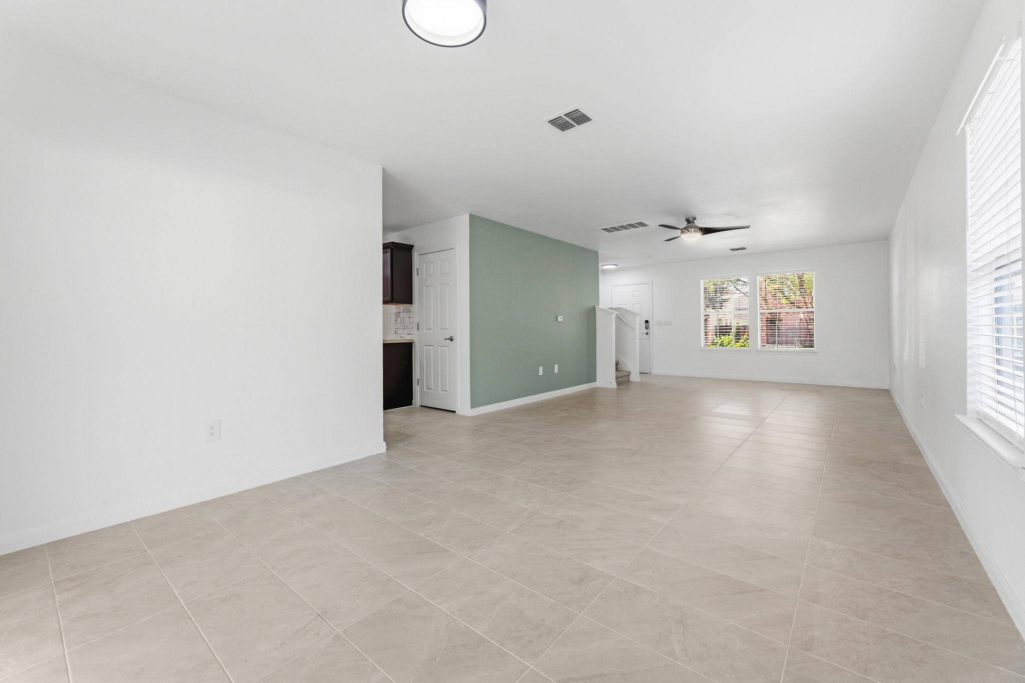 5008 Irvine LN, Del Valle, TX 78617