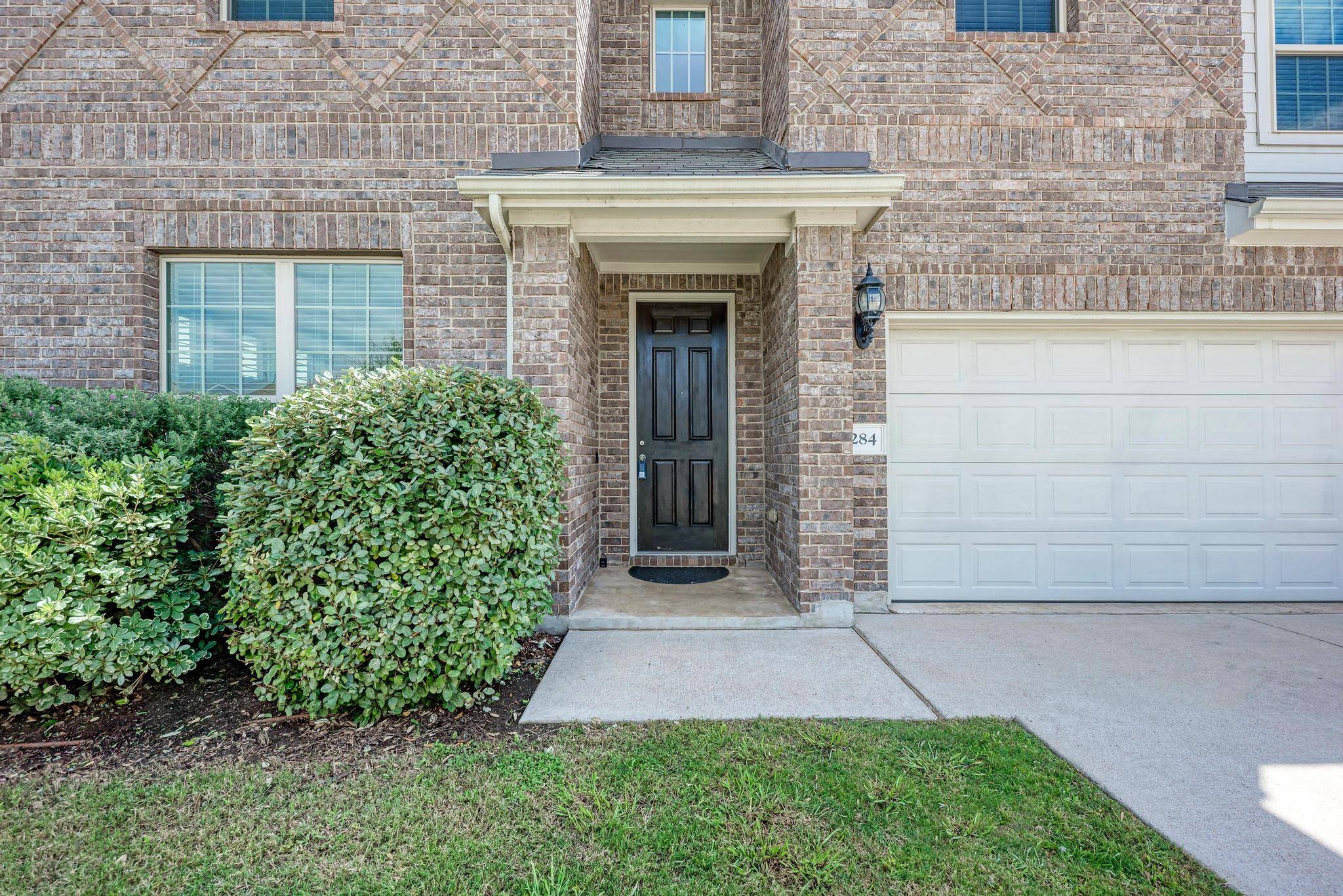 284 Everglade DR, Buda, TX 78610