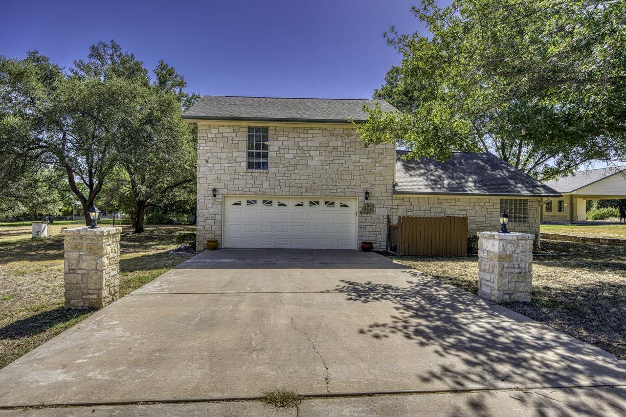 3424 Papoose TRL, Kingsland, TX 78639