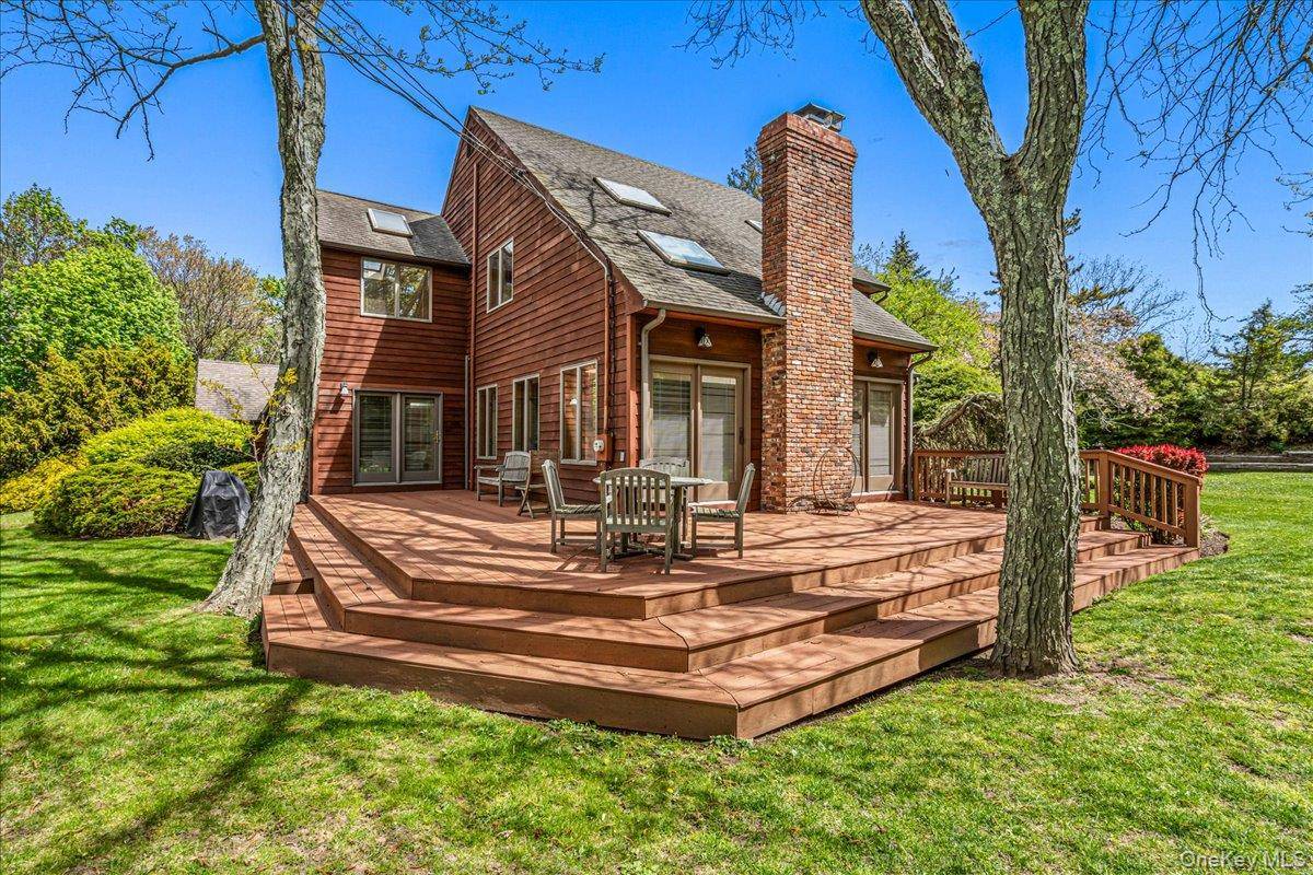 47 Main ST, East Setauket, NY 11733