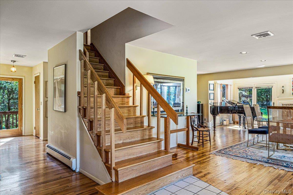 47 Main ST, East Setauket, NY 11733