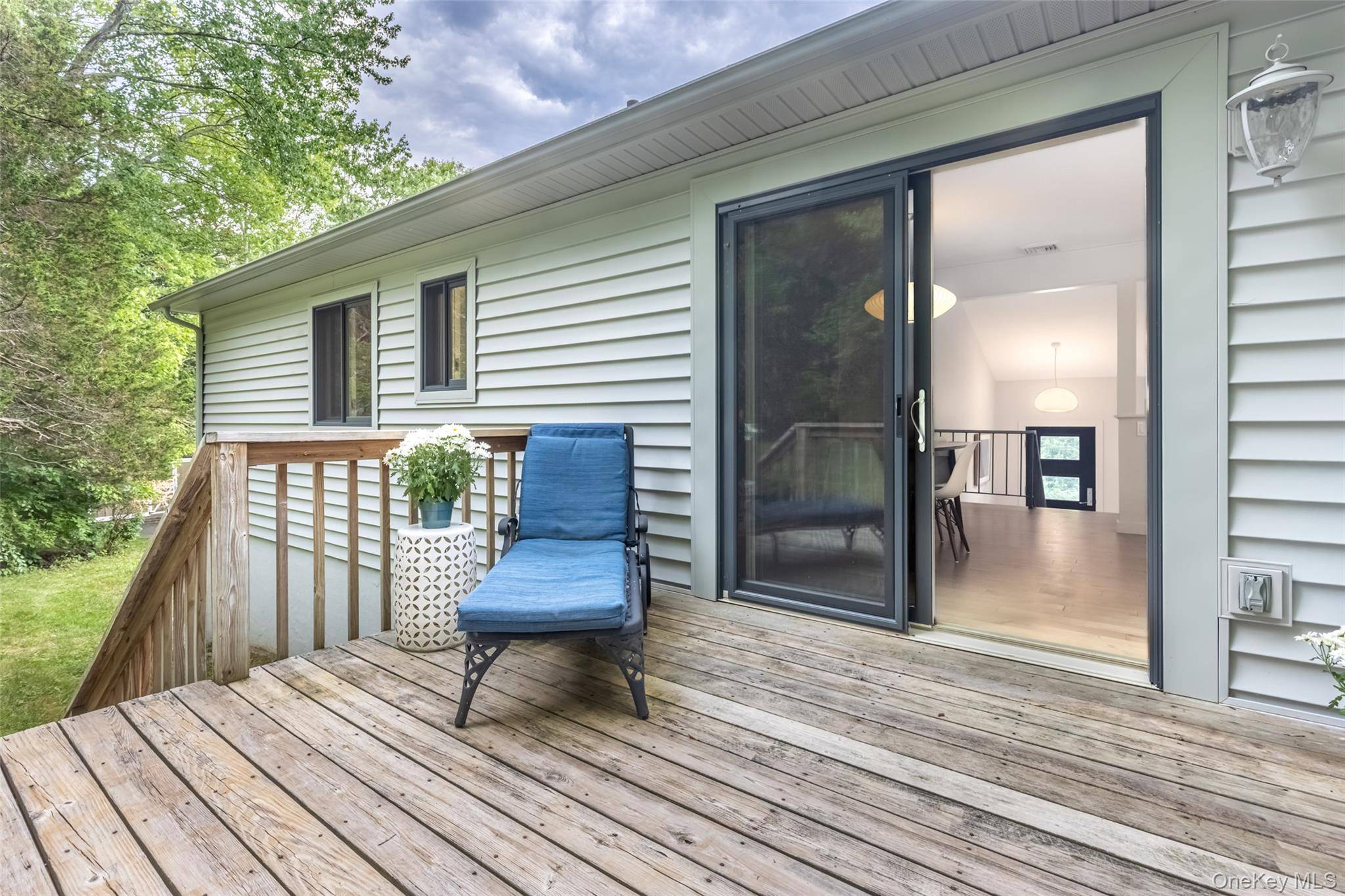 6 Hickory Hill RD, New Paltz, NY 12561