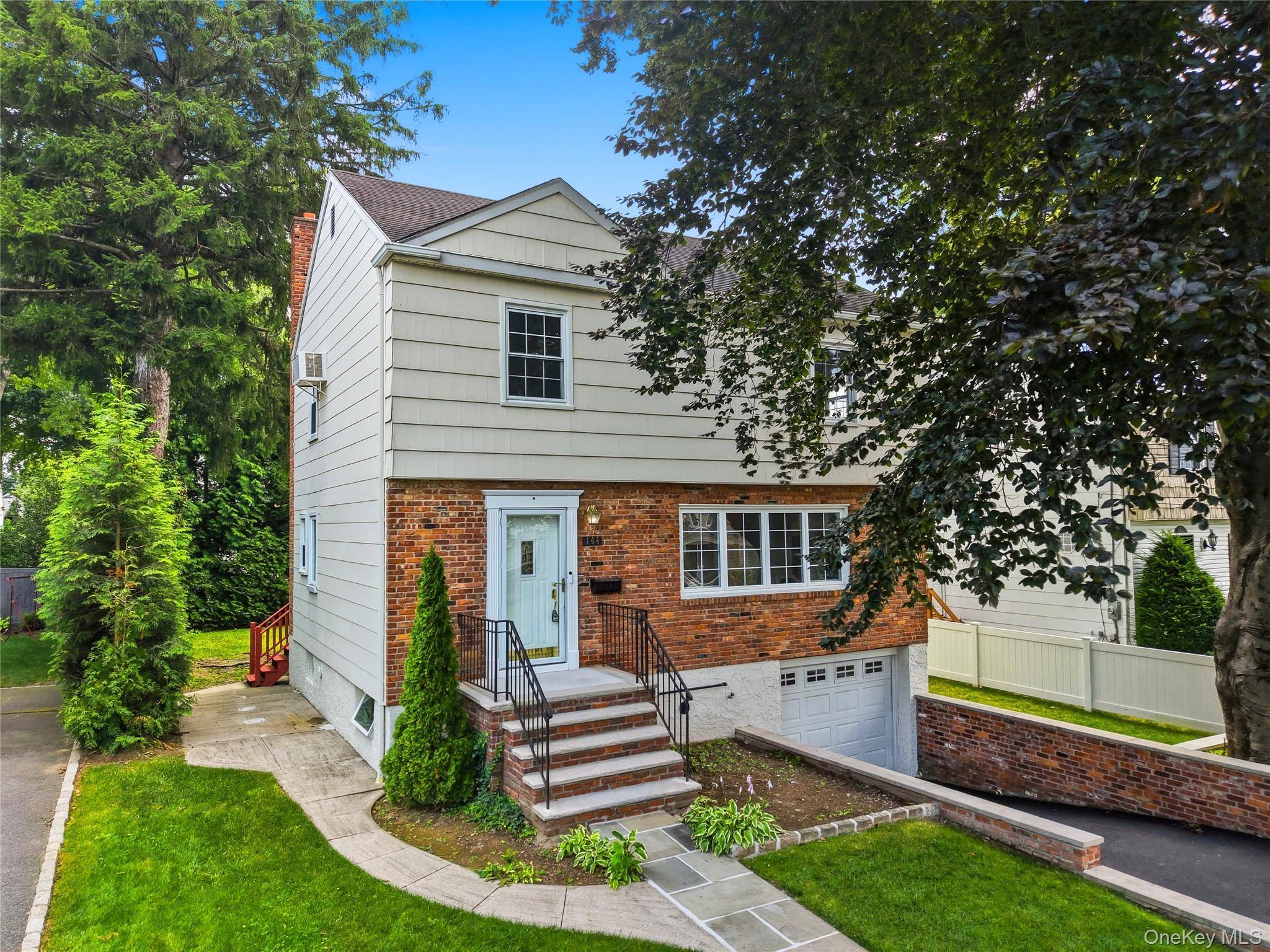144 Bell RD, Scarsdale, NY 10583