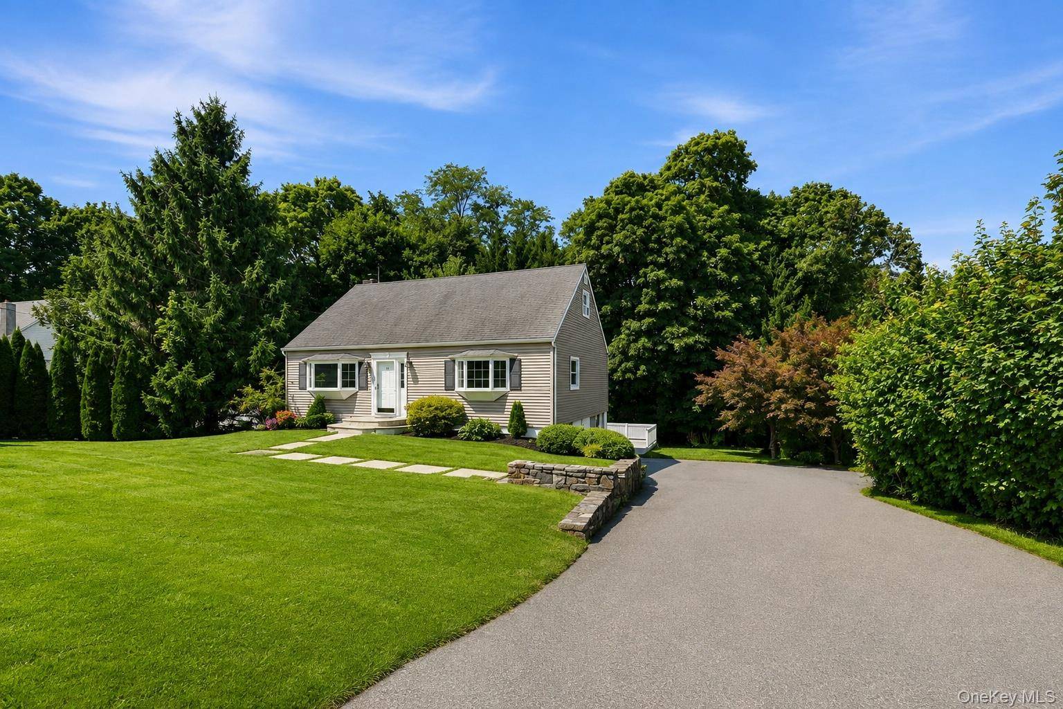 2723 Windmill DR, Yorktown Heights, NY 10598