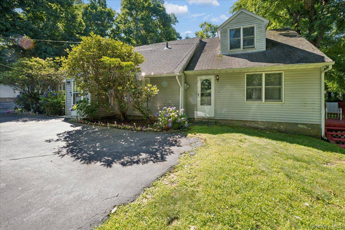 275 Old Tarrytown RD, White Plains, NY 10603