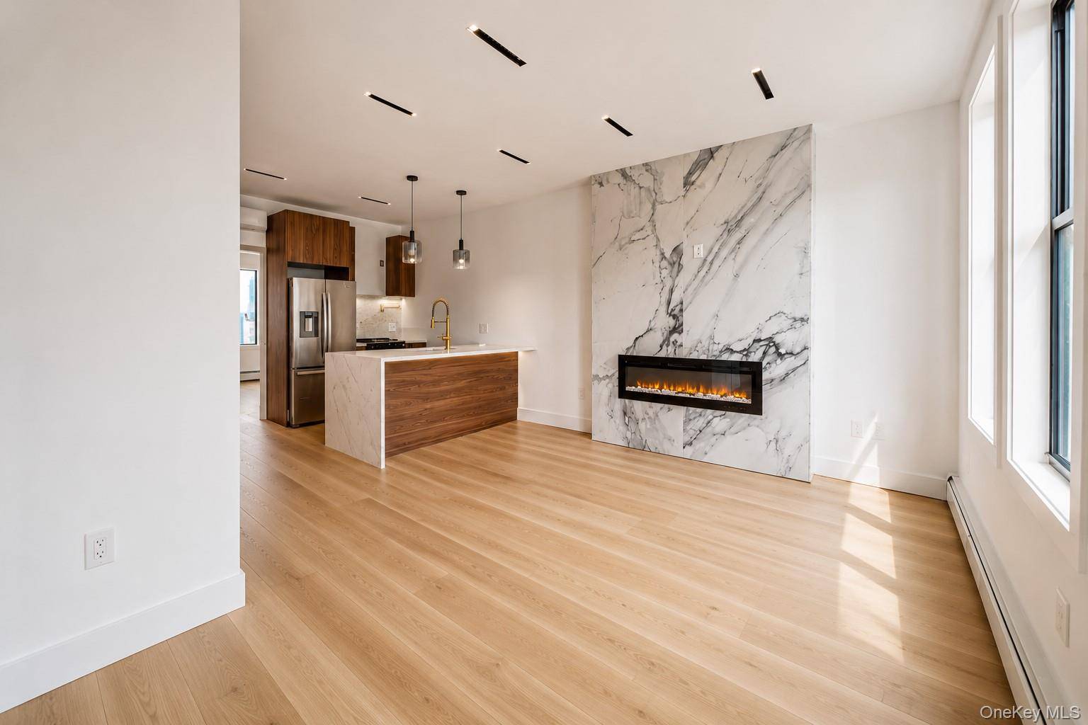 5142 35th ST, Long Island City, NY 11101