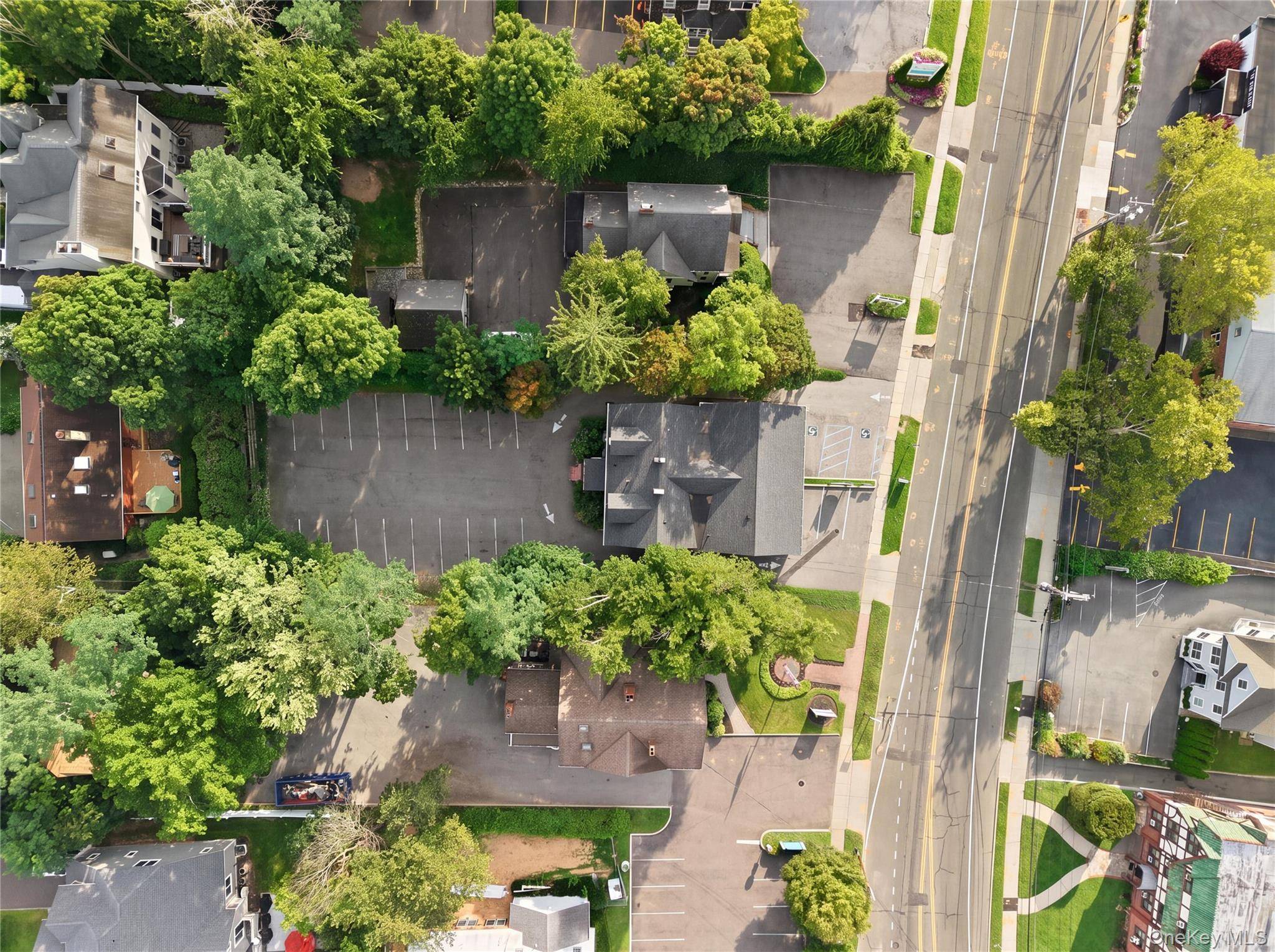 168 Main ST, Huntington, NY 11743