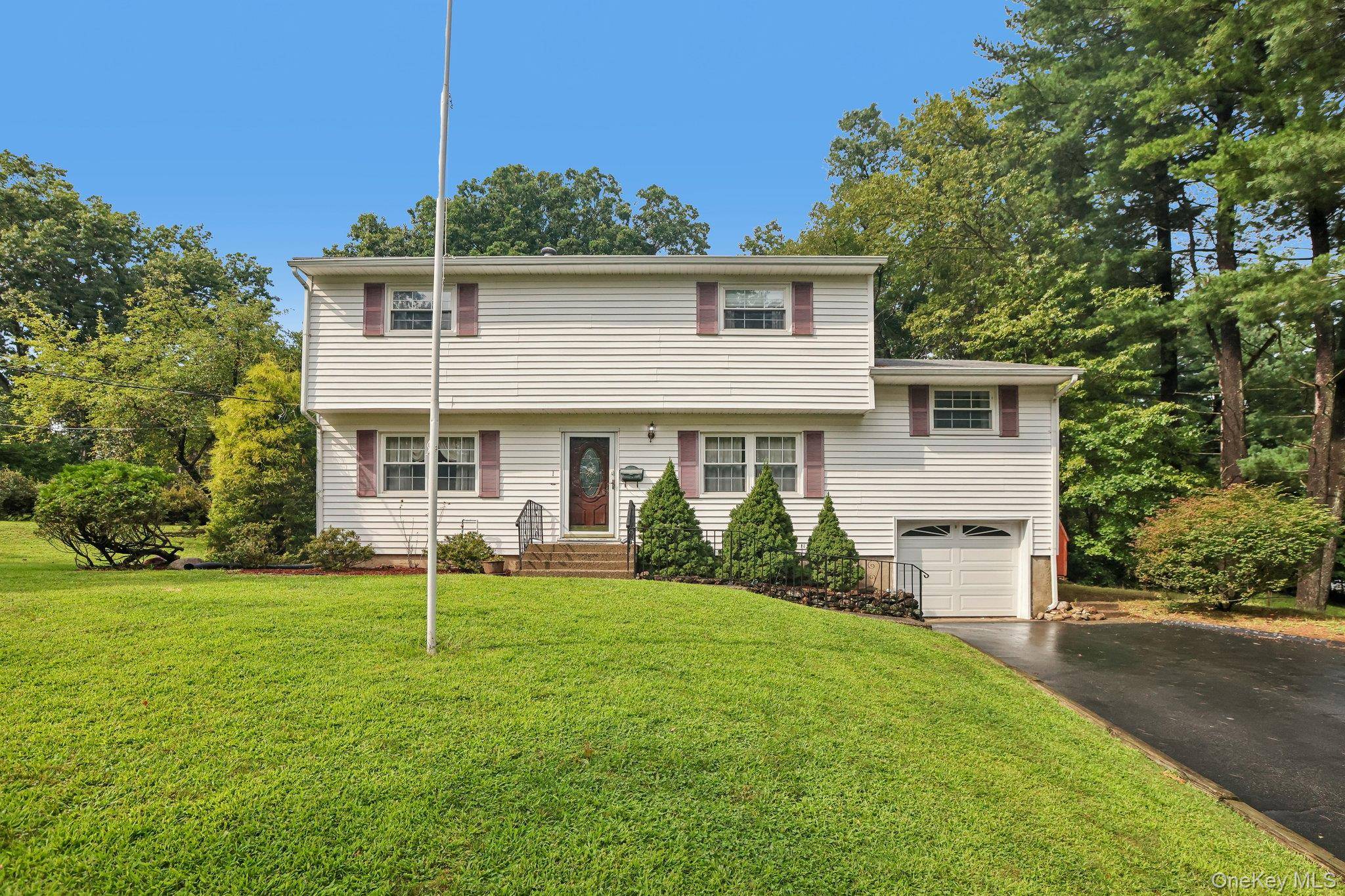1 Marion CT, New City, NY 10956