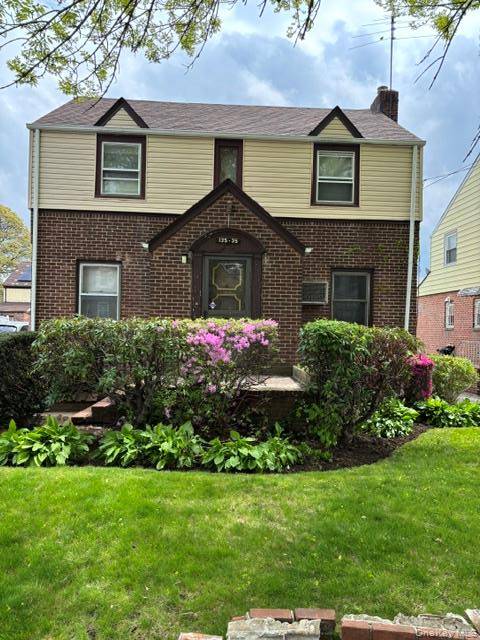 13535 226th ST, Laurelton, NY 11413