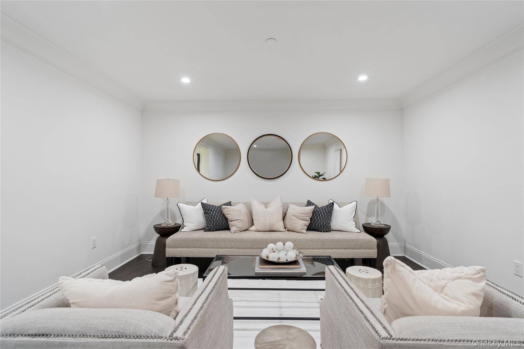 133 Spring RD #1, Huntington, NY 11743