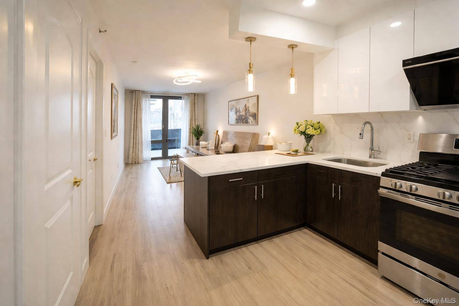 7065 Queens BLVD #8J, Woodside, NY 11377