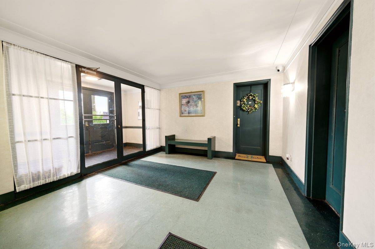 2600 Henry Hudson Pkwy #5B, Bronx, NY 10463