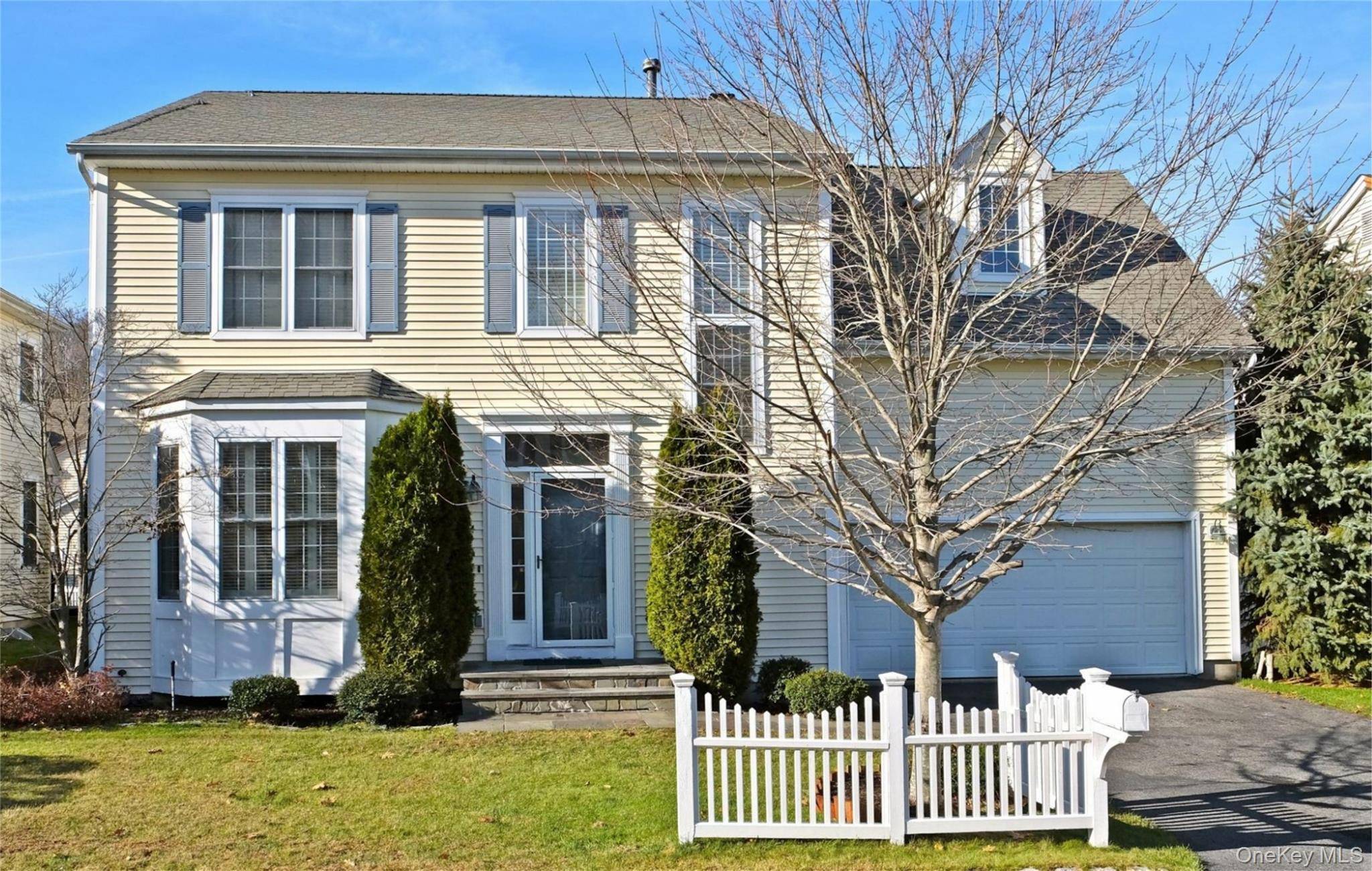 38 Ovation CT, White Plains, NY 10603