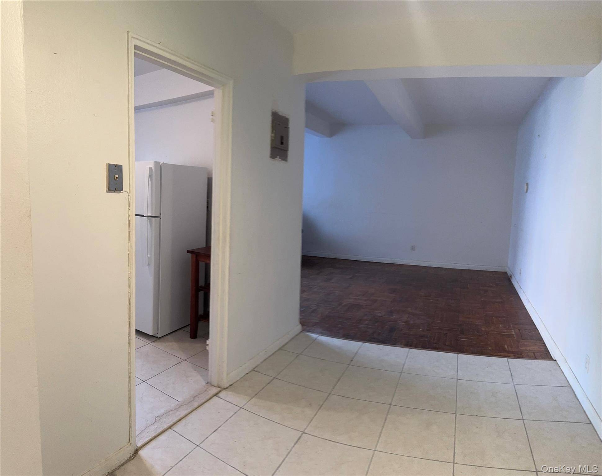 2 Sadore LN #1R, Yonkers, NY 10710