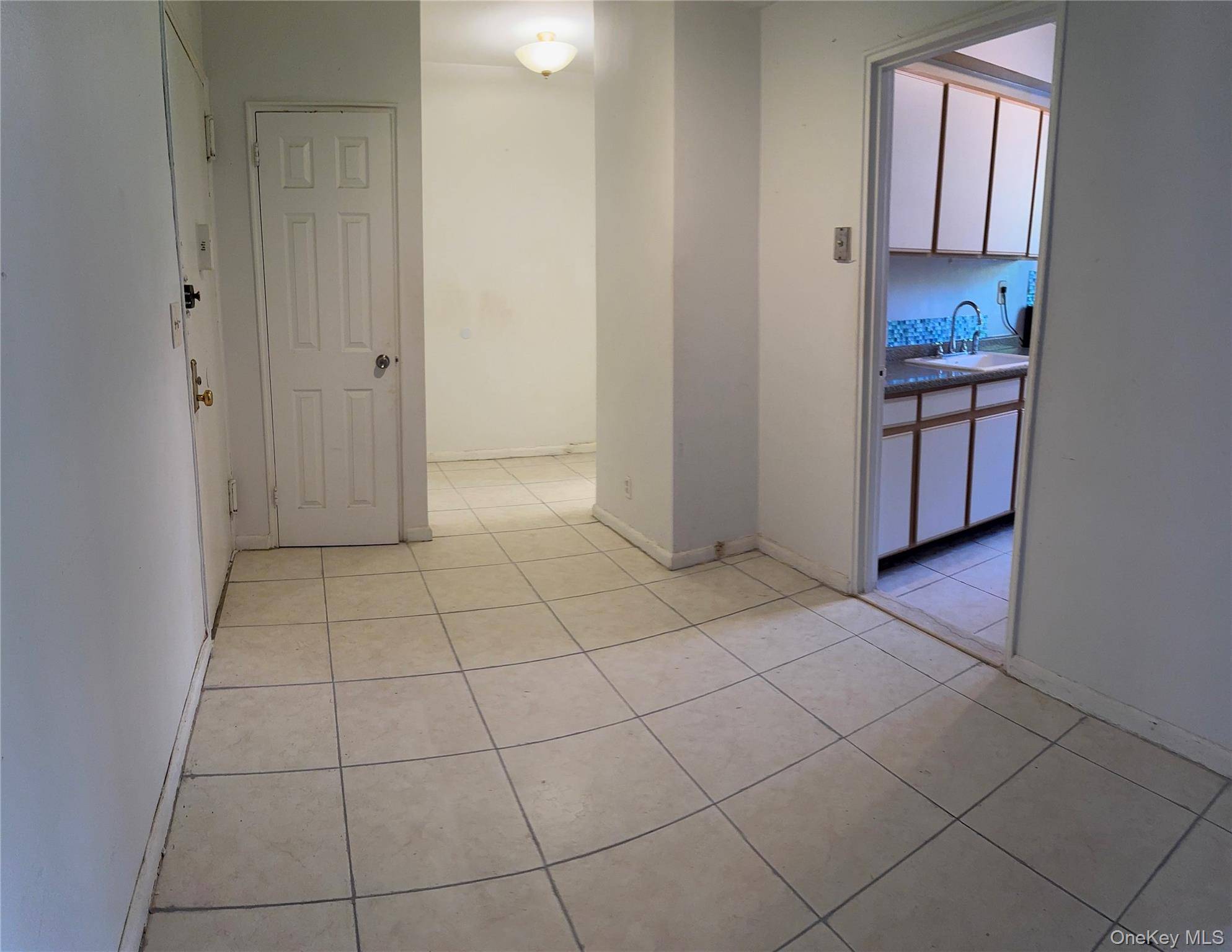 2 Sadore LN #1R, Yonkers, NY 10710